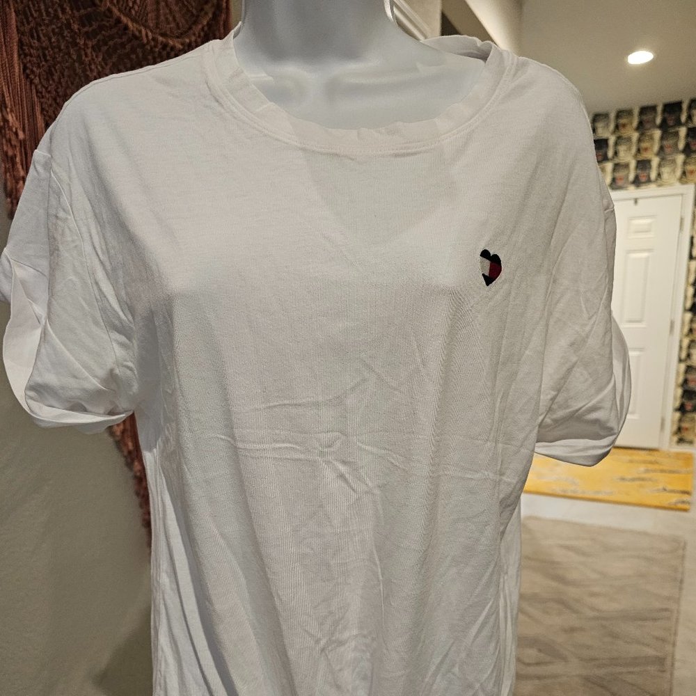 Tommy Hilfiger White Cropped Heart Tshirt